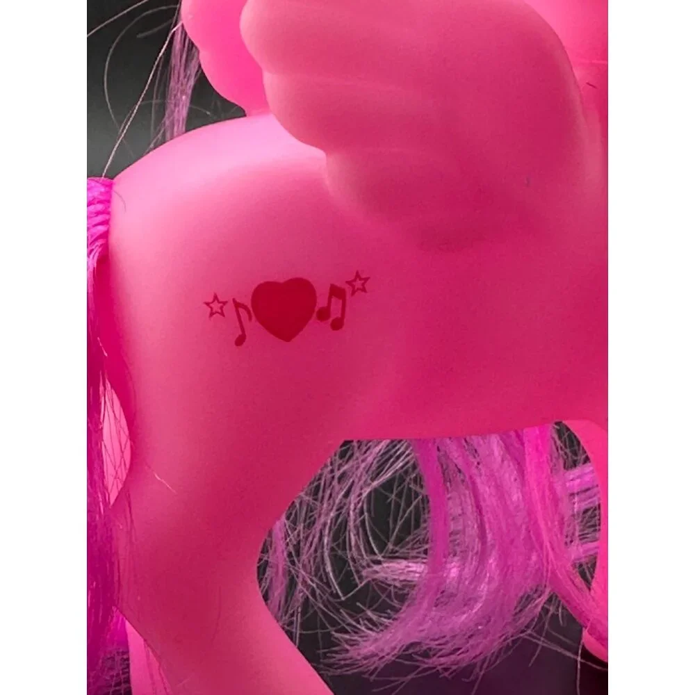 Pink Pegasus Play Pony Pretend Animals Brushable hair Heart Music Cutie‎ Mark